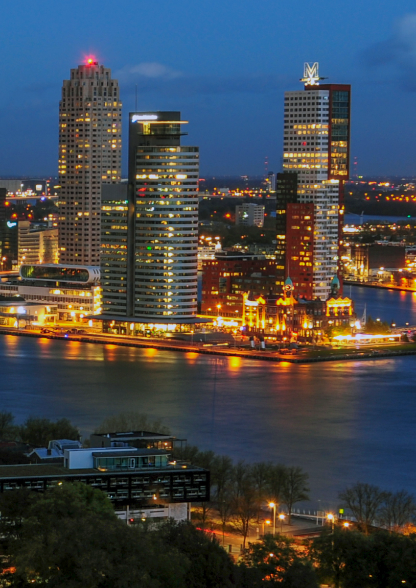 Erasmusbrug_seen_from_Euromast